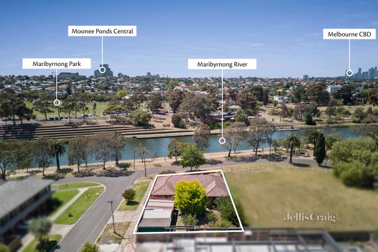 13A Chifley Drive Maribyrnong 3032