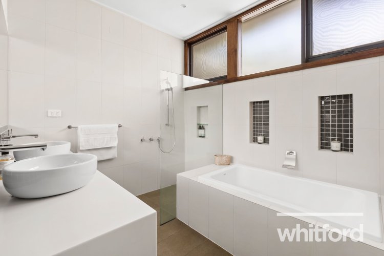 14-16 Heathfield Court, Newtown