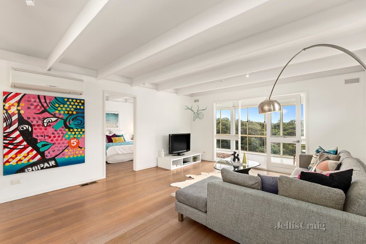 14 Agnes Avenue Blairgowrie 3942