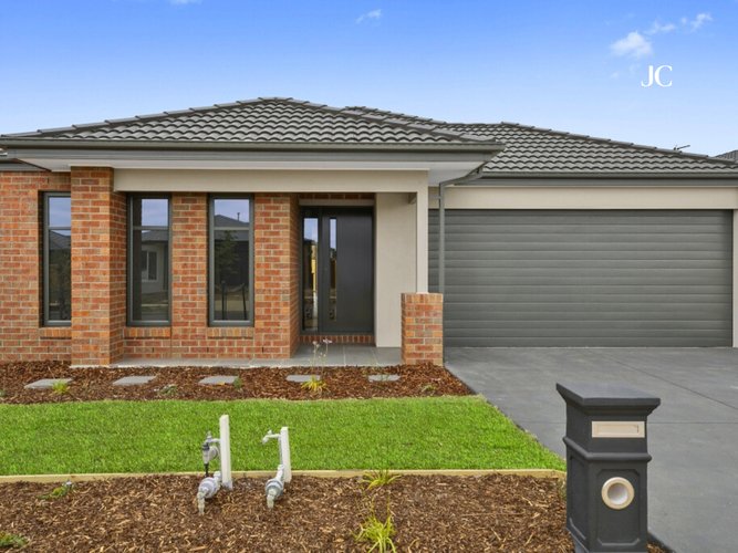 14 Amiable Parade  Armstrong Creek 3217