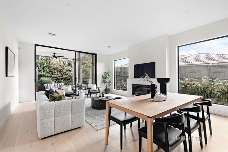 14 Austin Street Bulleen 3105