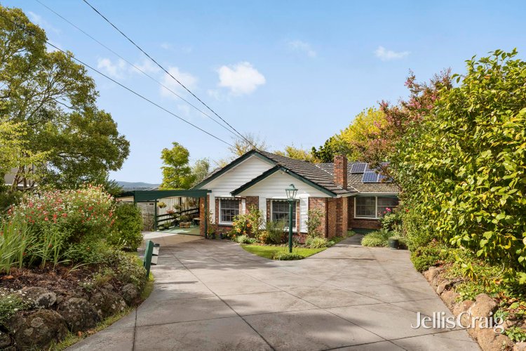 14 Brazilia Drive Glen Waverley 3150