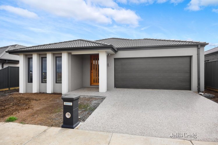 14 Calgiari Way  Alfredton 3350