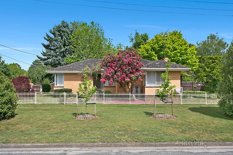14 Camp Street Trentham 3458