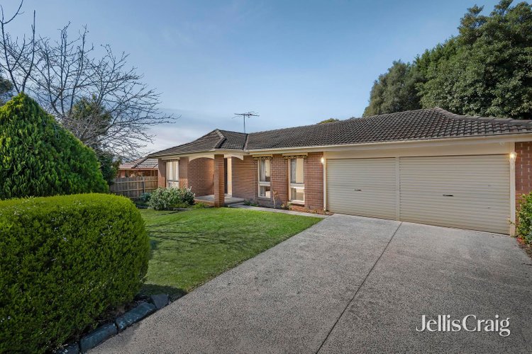 14 Churchill Drive Mooroolbark 3138