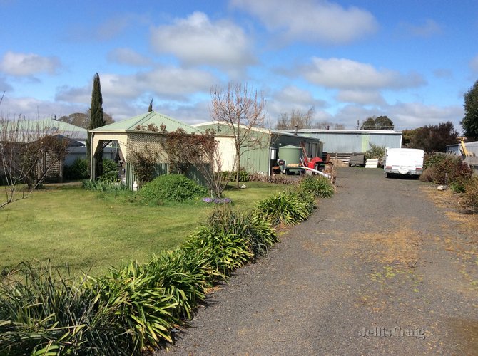 14 Clowes Street Tylden 3444