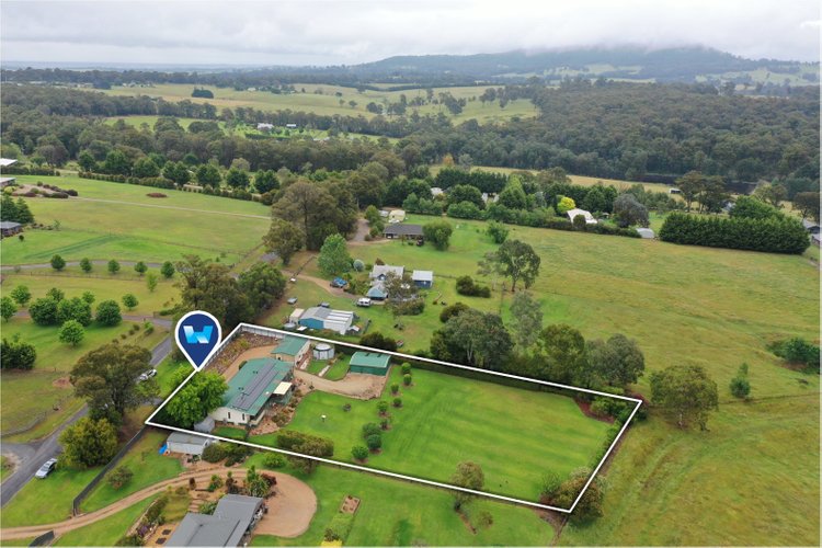 14 Damons Road, Mount Taylor