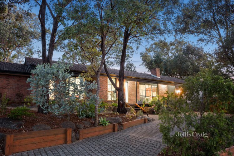 14 Dandallo Drive Eltham 3095