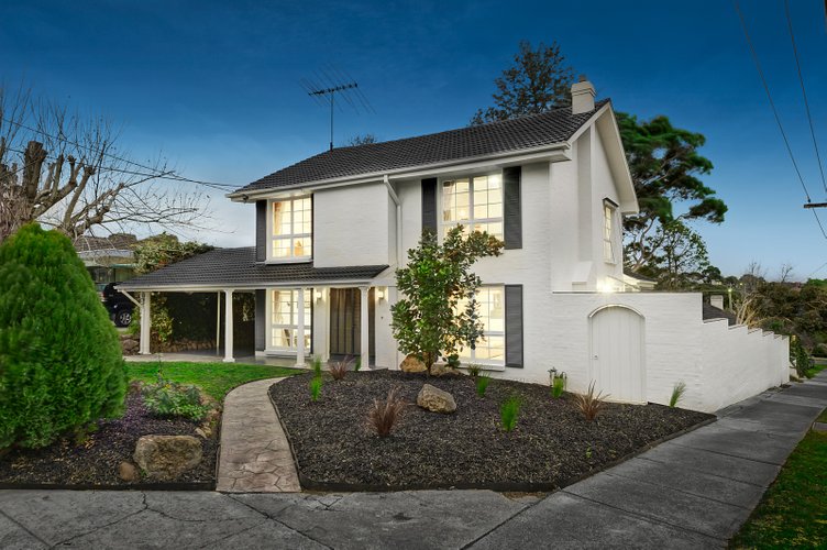 14 Edith Court Doncaster 3108