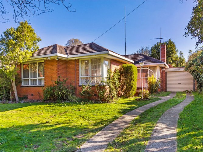 14 Gareth Drive Burwood East 3151