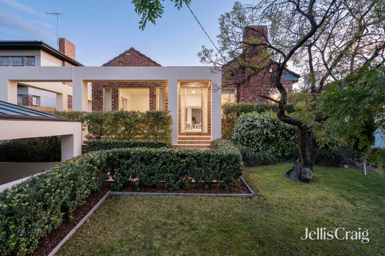 14 Goldthorns Avenue Kew 3101
