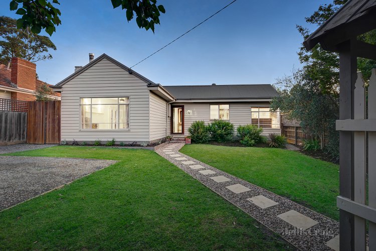 14 Heather Grove Nunawading 3131