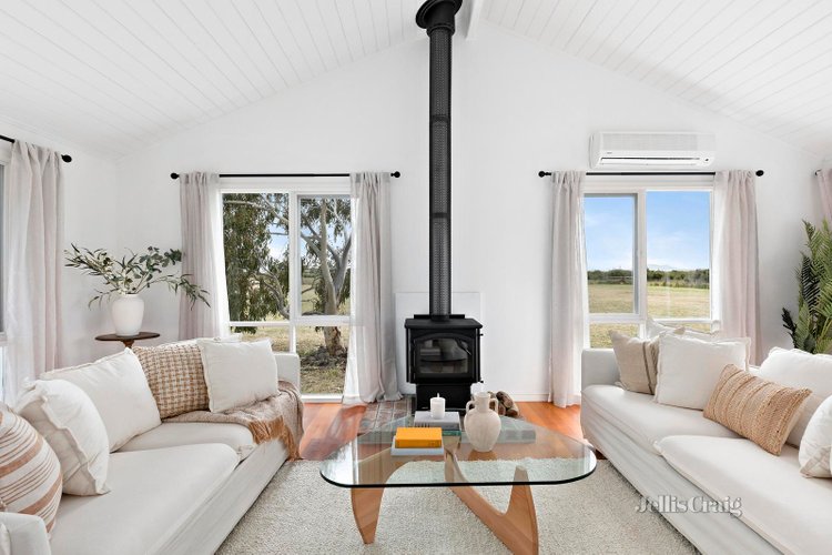 14 Hotham Street Clunes 3370
