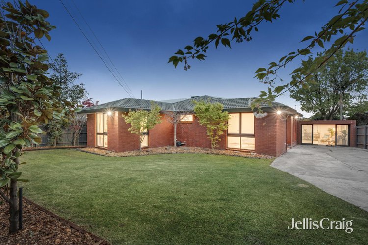 14 Ingleside Crescent Glen Waverley 3150