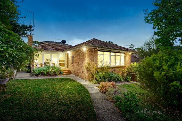 1/4 Judith Court Mount Waverley 3149