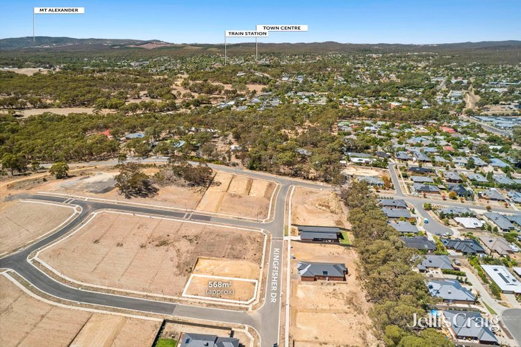 14 Kingfisher Drive Mckenzie Hill 3451