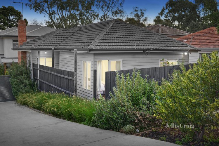 14 Kneale Drive Box Hill North 3129