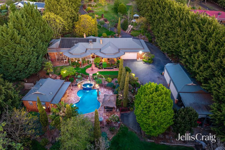 14 Lily Road Lilydale 3140