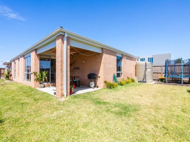 14 Marine Drive, Torquay