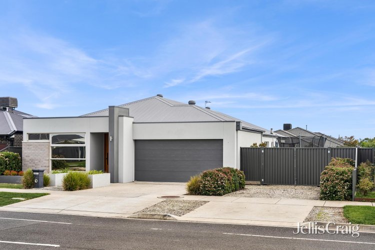 14 Mary Drive Alfredton 3350