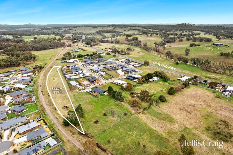 14 Midland Highway Campbells Creek 3451