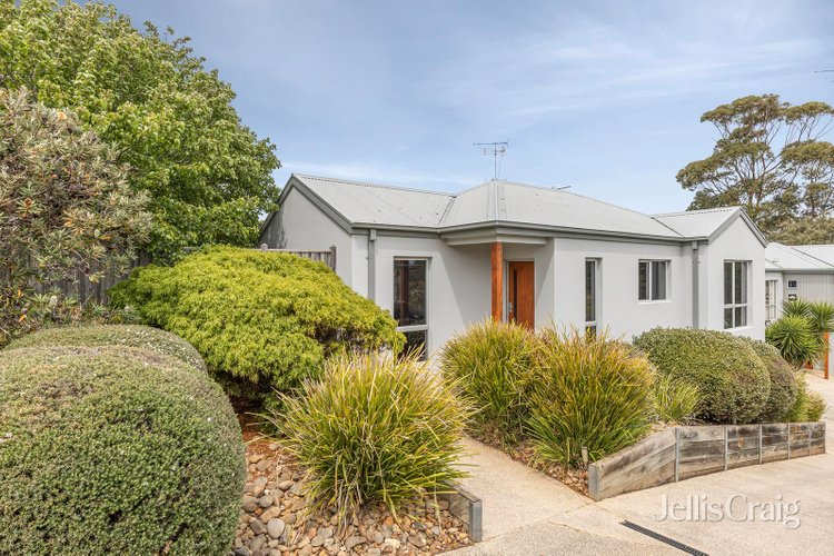 1 4 Riviera Crescent Ocean Grove 3226