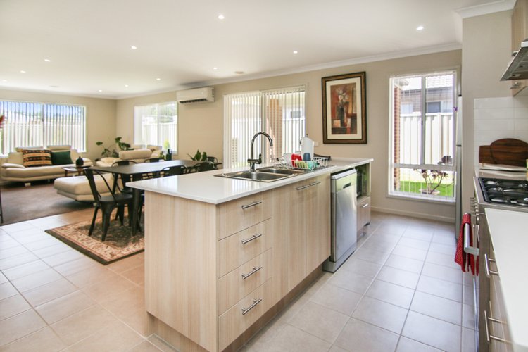 14 Schaeche Court, Eastwood