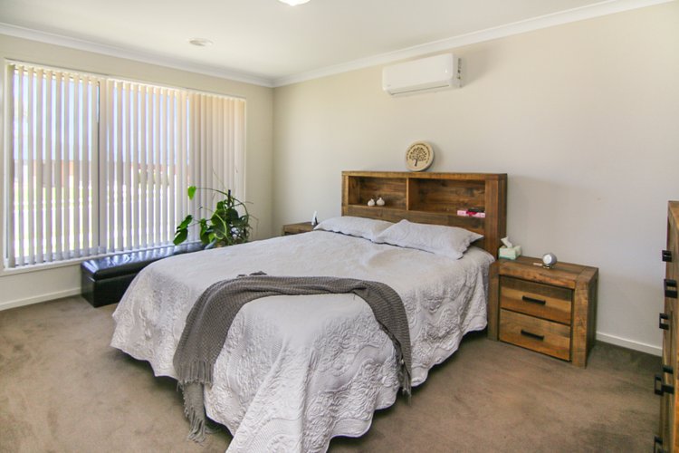 14 Schaeche Court, Eastwood