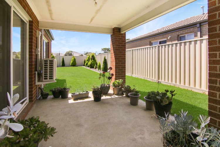 14 Schaeche Court, Eastwood