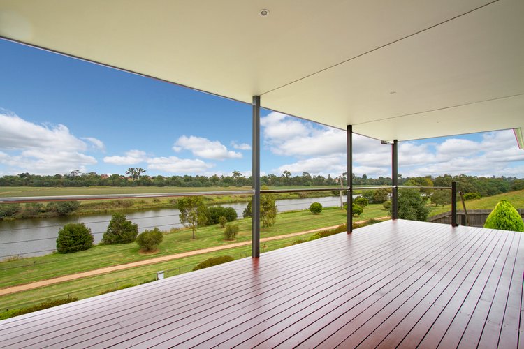 14 The Backwater, Eastwood