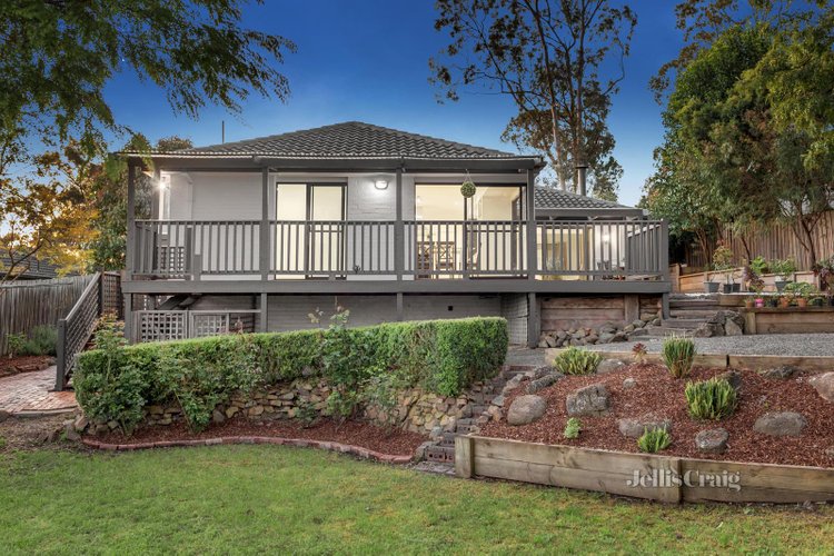 14 Treloar Avenue Eltham 3095