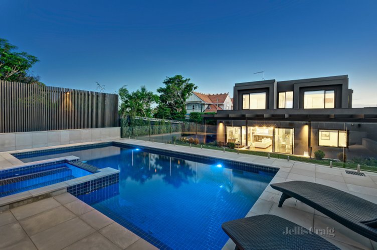 14 York Avenue Ivanhoe East 3079
