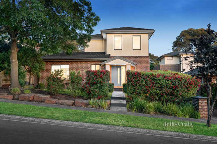1 40 Wave Avenue Mount Waverley 3149