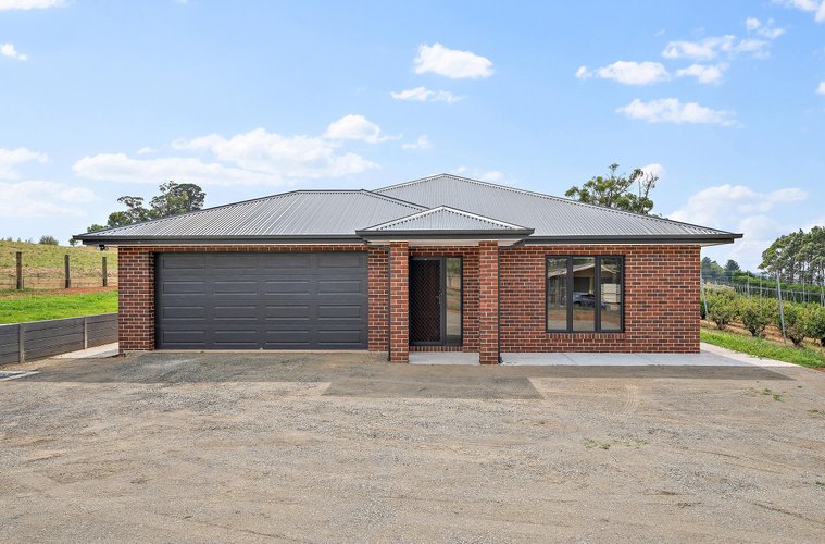 141 Beenak Road  Wandin North 3139