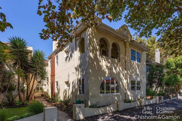 1 41 Broadway  Elwood 3184