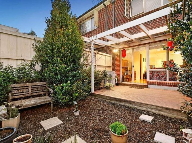 14 1 Nangnak Lane Mont Albert 3127