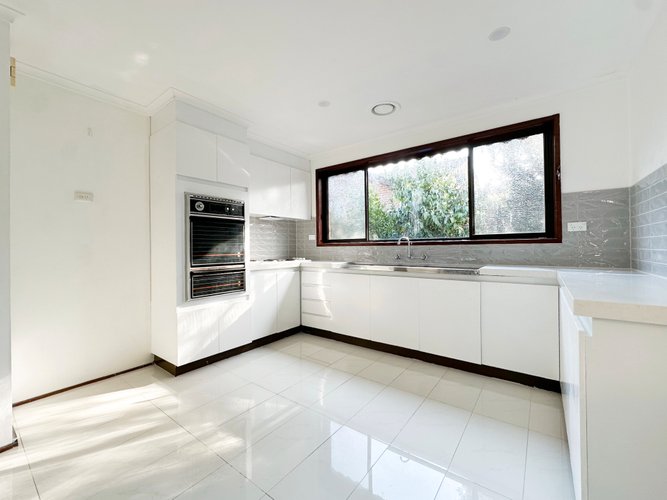 1/423-425 Waverley Road Mount Waverley 3149