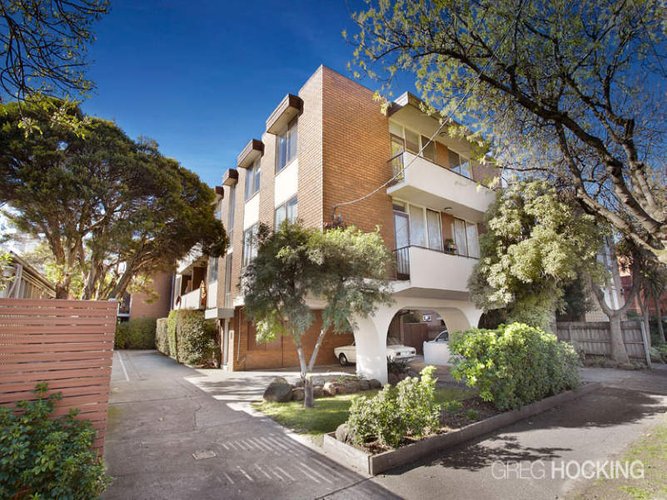 14 26 Loch Street St Kilda West 3182