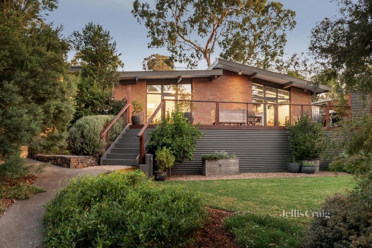 143 Brougham Street Eltham 3095
