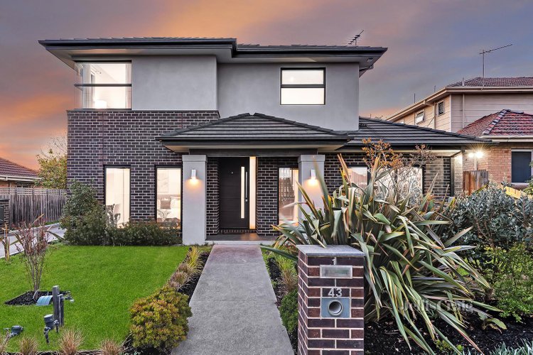 1 43 Howard Avenue Mount Waverley 3149