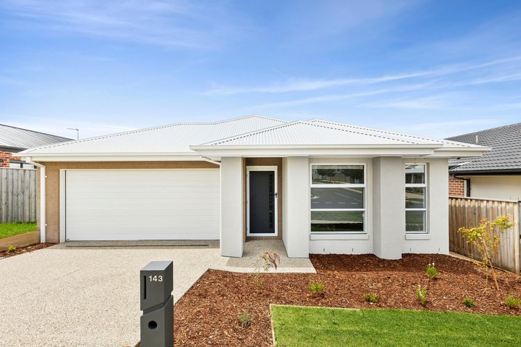 143 Sparrovale Road  Charlemont 3217