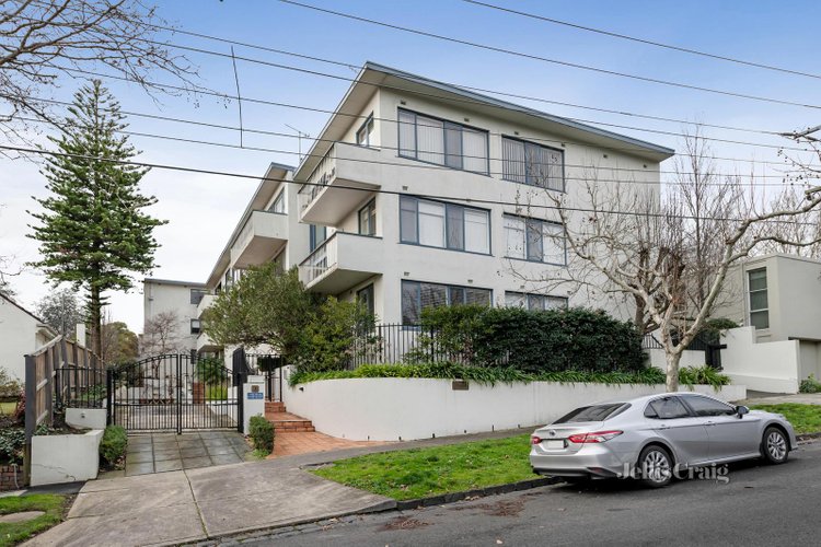14 3 Struan Street Toorak 3142