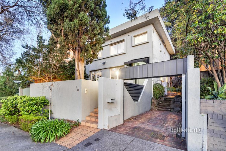 1 44 Lansell Road Toorak 3142