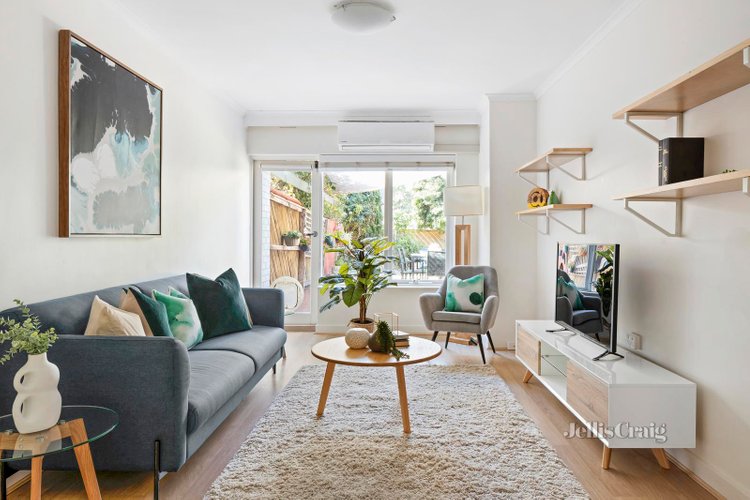 1 44 Rosstown Road Carnegie 3163