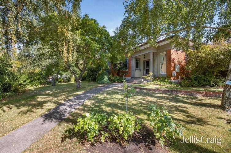 1440 Sturt Street  Lake Wendouree 3350