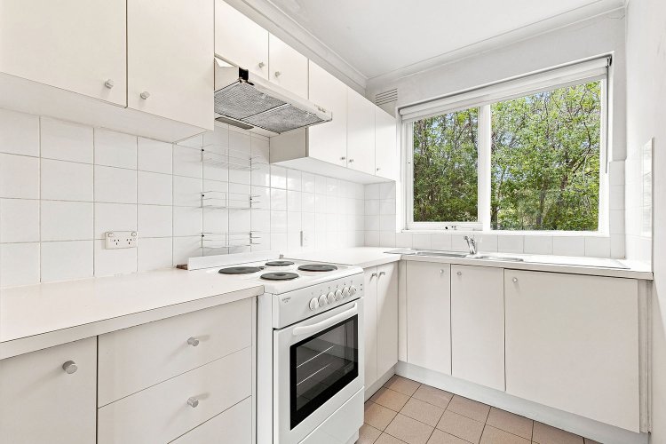 14/49 Clarence Street Elsternwick 3185