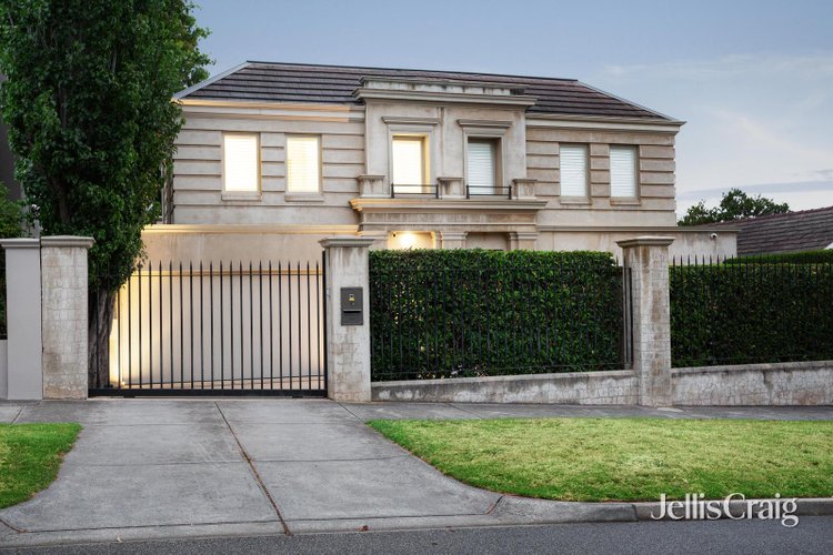 14a Burroughs Road Balwyn 3103