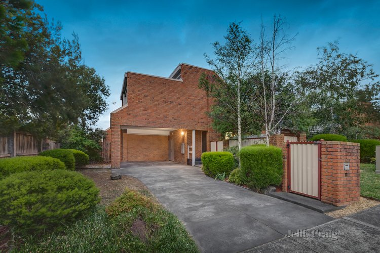 1/5-7 Luck Street Eltham 3095