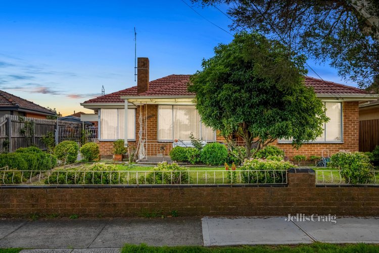 15 Alfred Avenue Thomastown 3074