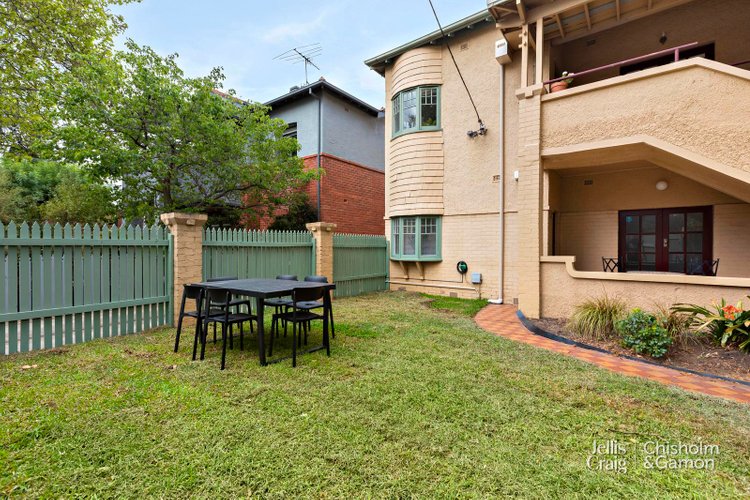 1 5 Beach Avenue Elwood 3184